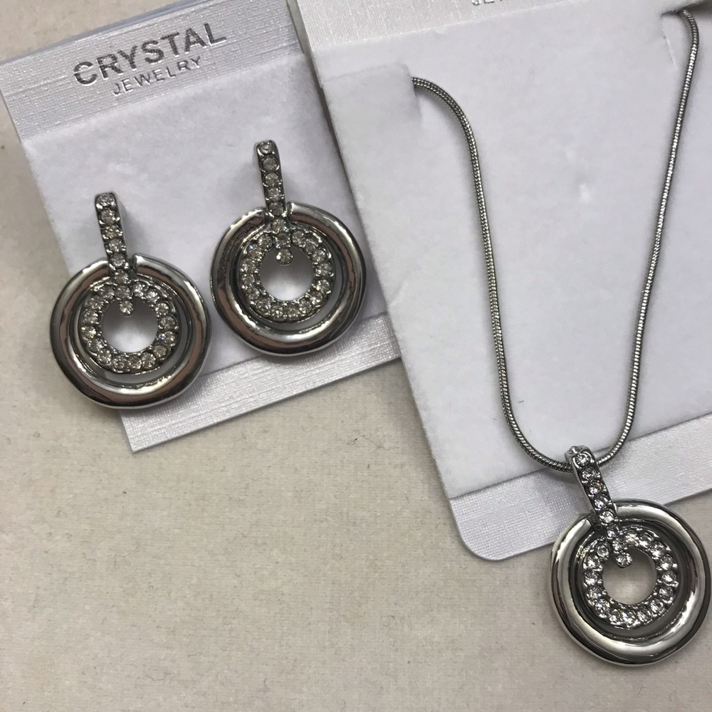 Crystal silver drop earrings with necklace set